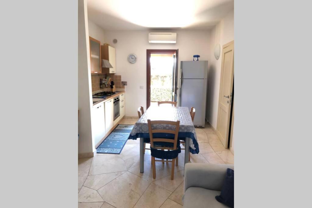 ポルト・サン・パーオロ Casa Di Maria - La Pinetaヴィラ エクステリア 写真