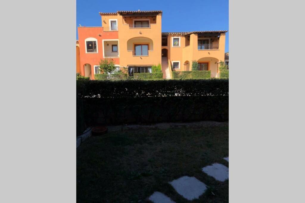 ポルト・サン・パーオロ Casa Di Maria - La Pinetaヴィラ エクステリア 写真