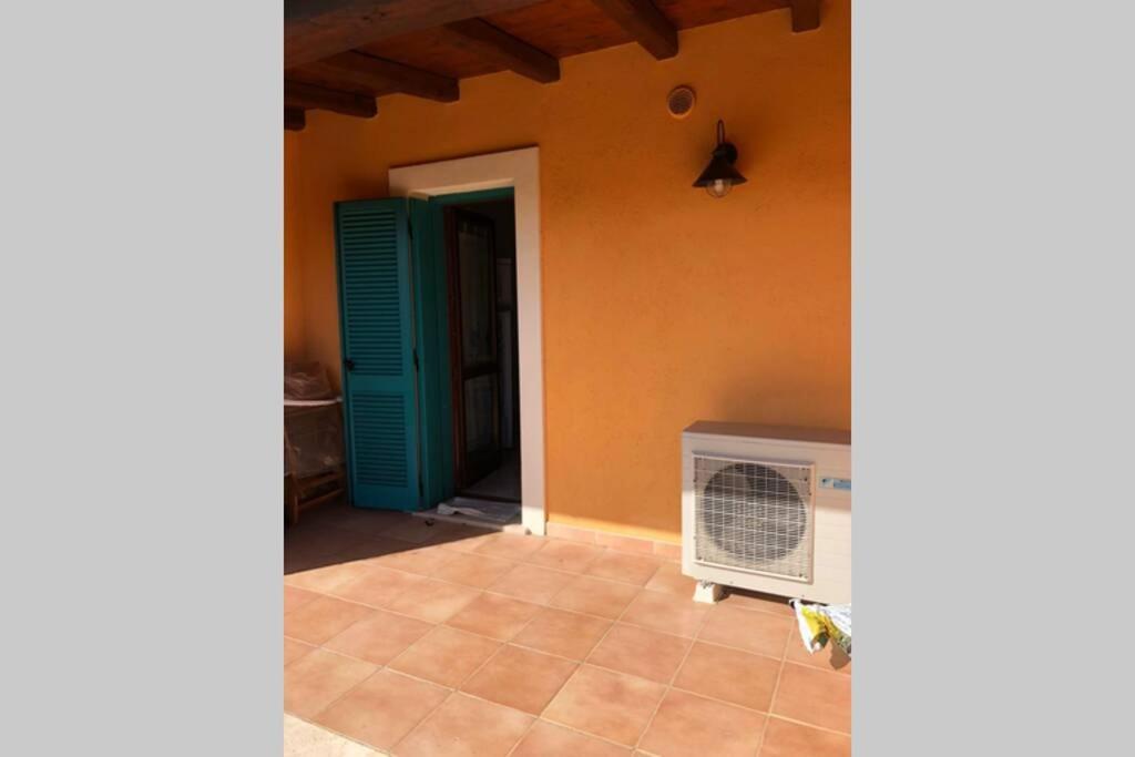 ポルト・サン・パーオロ Casa Di Maria - La Pinetaヴィラ エクステリア 写真